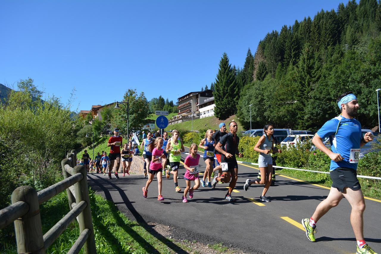 Hotel Val Di Fassa 소라가 외부 사진